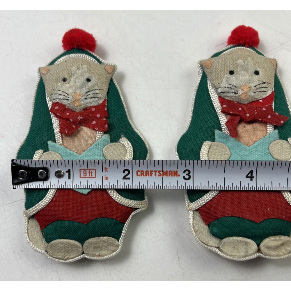 Vintage Set of 2 Fabric Christmas Magnets Kitty's - Picture 3 of 4